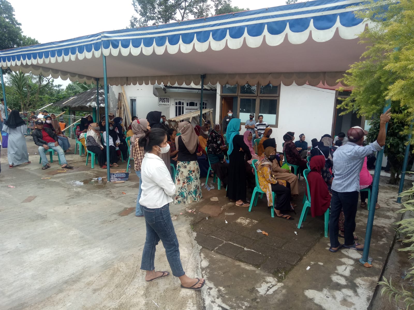monitoring-giat-vaksin-covid-19-di-desa-padaluyu-kecamatan-cugenang